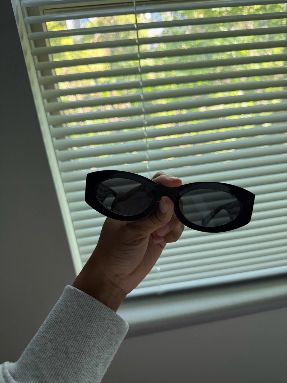 Miu Miu Black Sunglasses with Gold Logo Accent - Picture 9 of 10